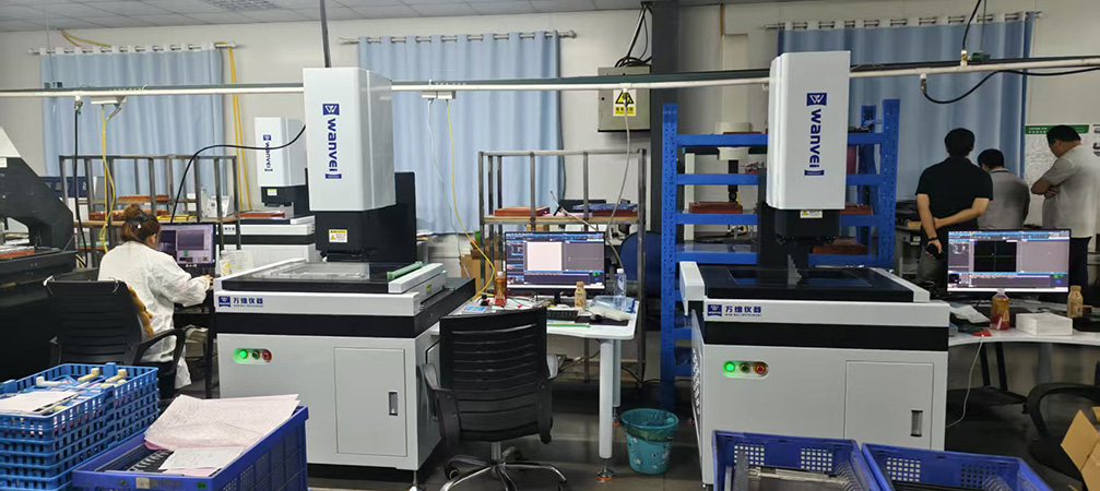 重庆xx新材料企业一次购买多台万维影像仪测量仪